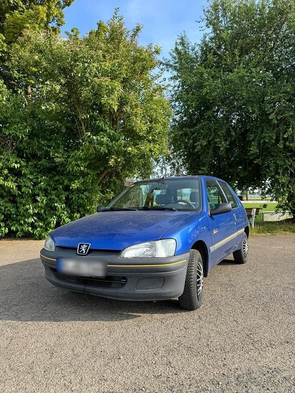 Blau Gebraucht 1997 Peugeot 106 Kleinwagen | 1.350 € (Fairer Preis) - Bild 1/4