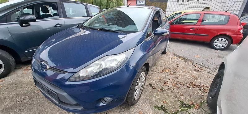 Blau Gebraucht 2010 Ford Fiesta Trend Kleinwagen | 1.500 € (Superpreis) - Bild 1/4