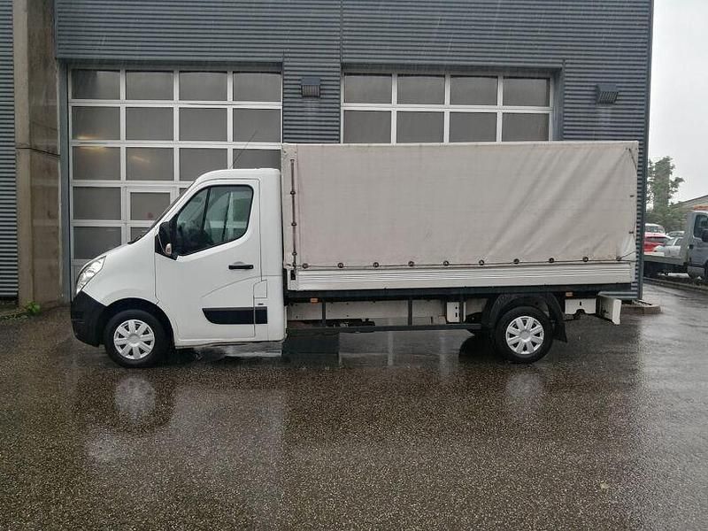 Gebraucht Renault Master 131 PS (96 kW) 2017 Gletscherweiss Van