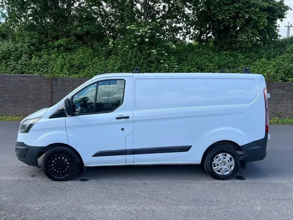 Usata Ford Transit Custom 101 CV (74 kW) 2014 Bianco Monovolume