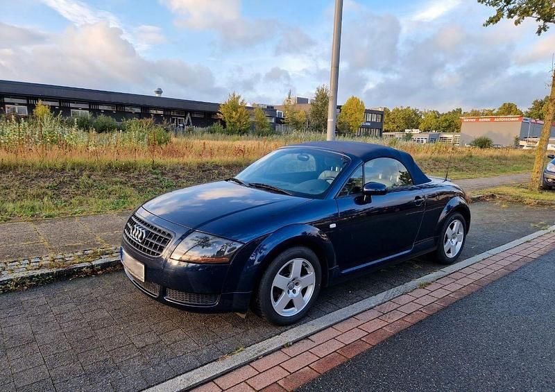Blau Gebraucht 2005 Audi TT Roadster Cabrio | 5.999 € (Guter Preis) - Bild 1/4