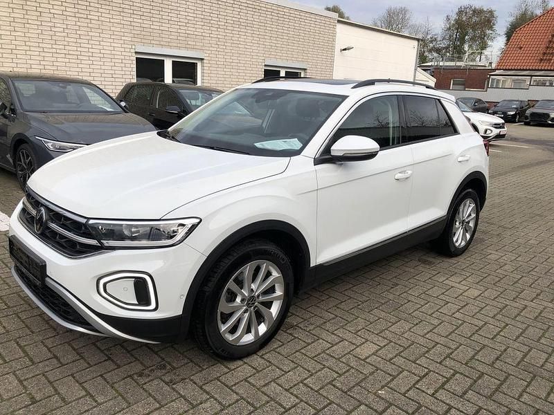 Weiß Gebraucht 2022 VW T-Roc Style SUV | 23.800 € (Etwas zu teuer) - Bild 1/4