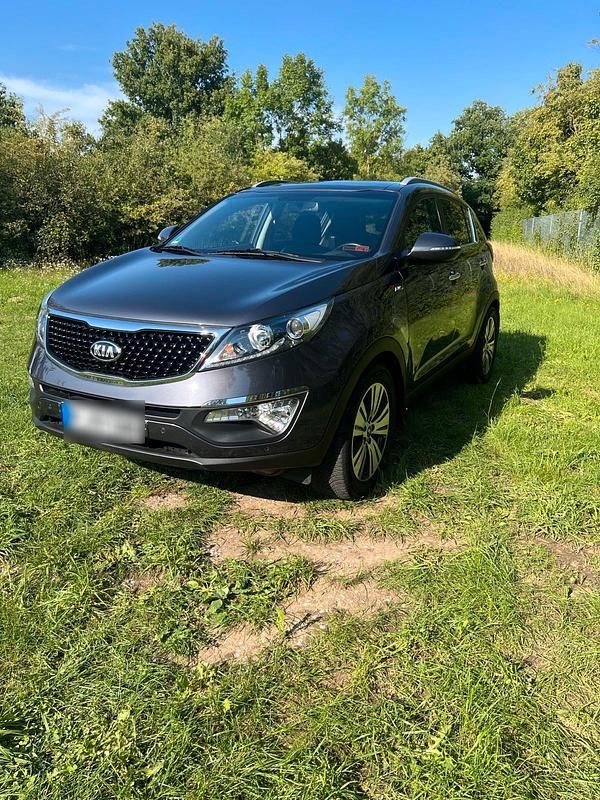 Grau Gebraucht 2014 Kia Ceed Sportswagon Kombi | 10.990 € - Bild 1/4