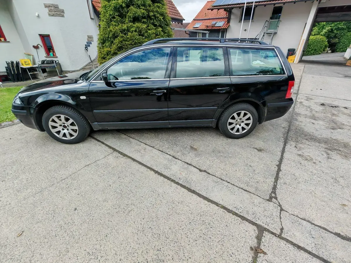 Gebraucht VW Passat 130 PS (95 kW) 2003 Schwarz Kombi