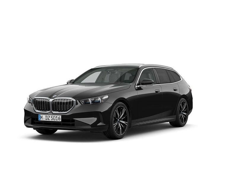Gebraucht BMW 540 Performance 303 PS (222 kW) 2025 Schwarz Kombi