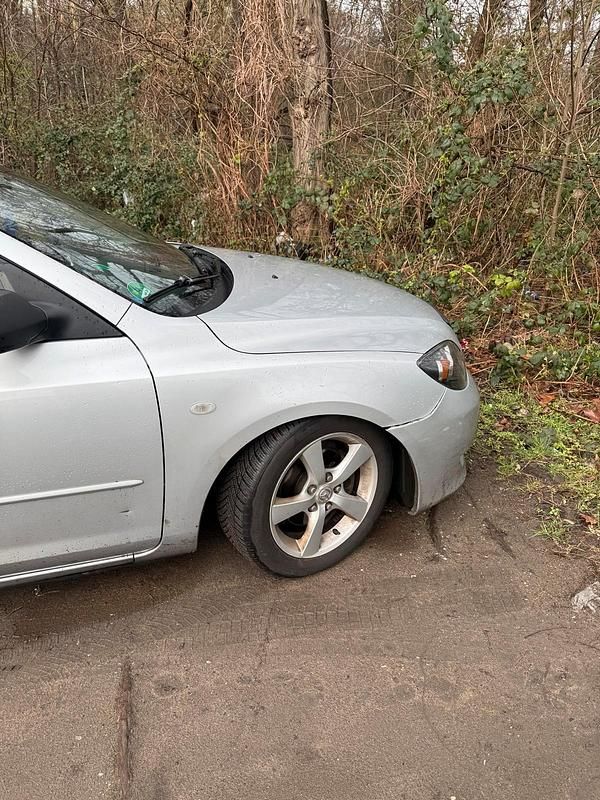 Gebraucht Mazda 3 105 PS (77 kW) 2005 Silber Limousine
