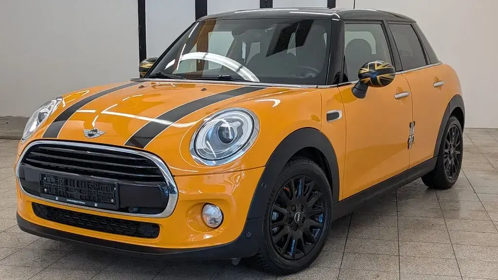 Gebraucht Mini Cooper 136 PS (100 kW) 2018 Orange Kleinwagen