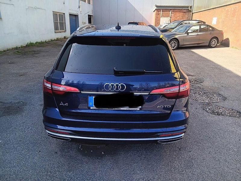 Second-hand Audi A4 204 CP (150 kW) 2021 Albastru Break