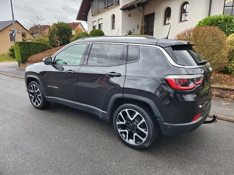 Gebraucht Jeep Compass Limited 150 PS (110 kW) 2020 Schwarz SUV