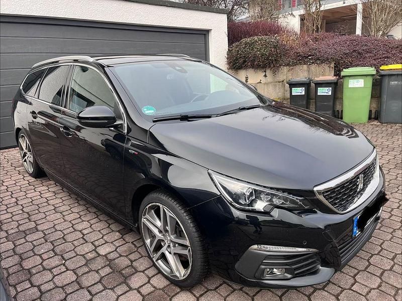Schwarz Gebraucht 2018 Peugeot 308 GT Kombi | 15.490 € (Fairer Preis) - Bild 1/4
