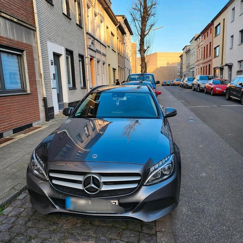 Gebraucht Mercedes C220 170 PS (125 kW) 2017 Grau Kombi