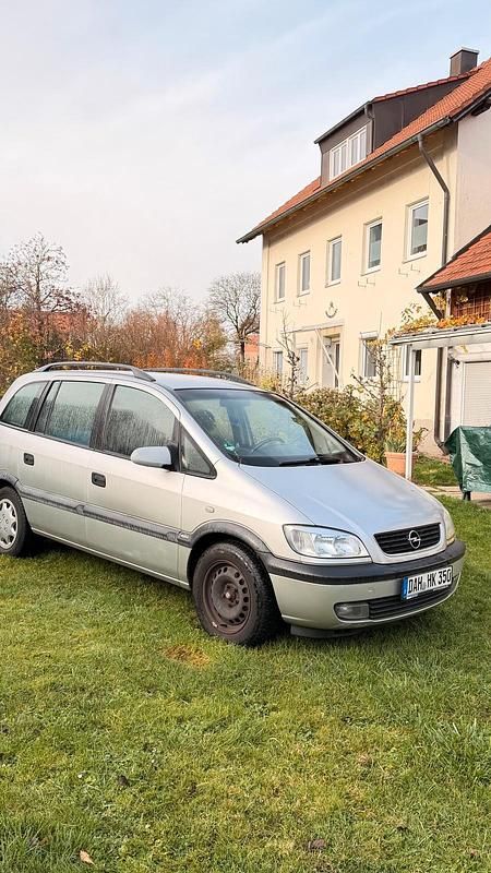 Silber Gebraucht 2000 Opel Zafira Van / Kleinbus | 1.800 € (Fairer Preis) - Bild 1/4