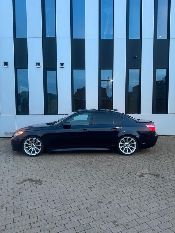 Gebraucht BMW 530 M Sport 272 PS (200 kW) 2008 Blau Limousine