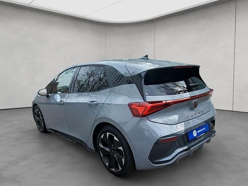 Usata Cupra Born e-Boost 169 kW (231 CV) 2023 Grigio Utilitaria