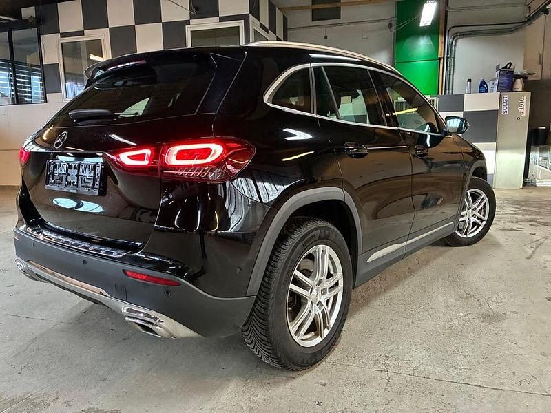 Gebraucht Mercedes GLA220 190 PS (139 kW) 2020 Schwarz SUV