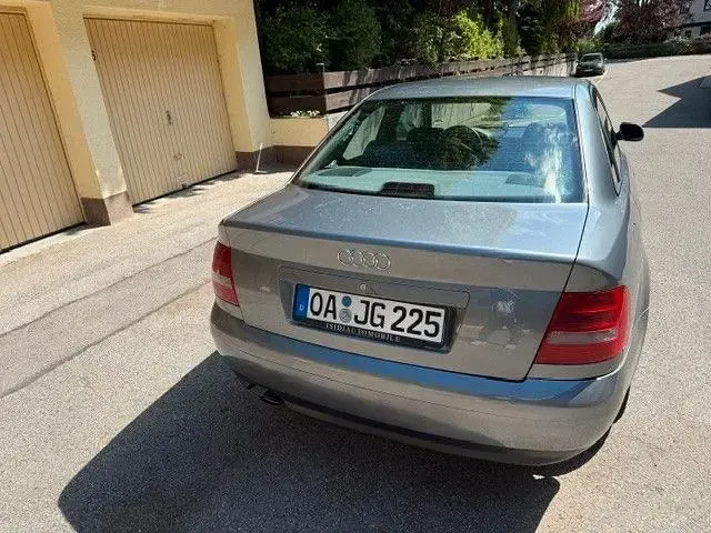 Gebraucht Audi A4 101 PS (74 kW) 1999 Grau Limousine