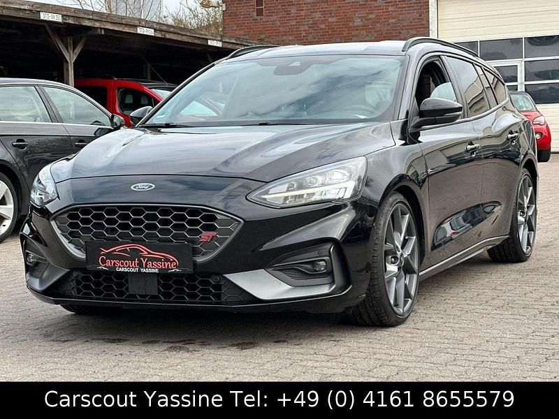Gebraucht Ford Focus ST 190 PS (139 kW) 2020 Schwarz Kombi