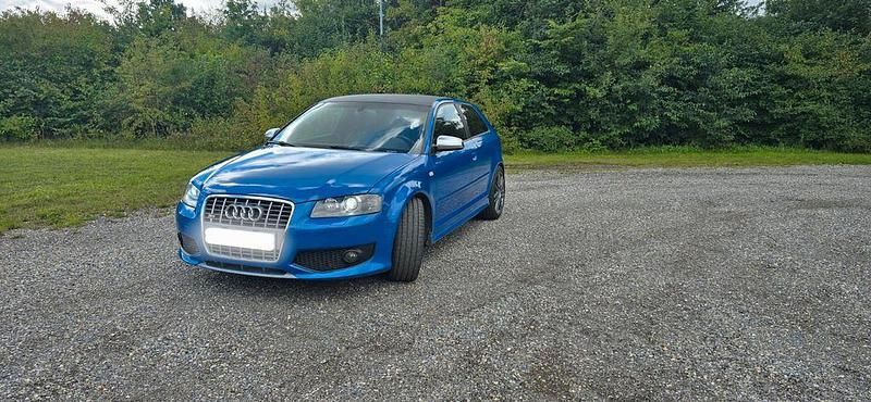 Blau Gebraucht 2007 Audi S3 Sport Limousine | 8.800 € (Fairer Preis) - Bild 1/4