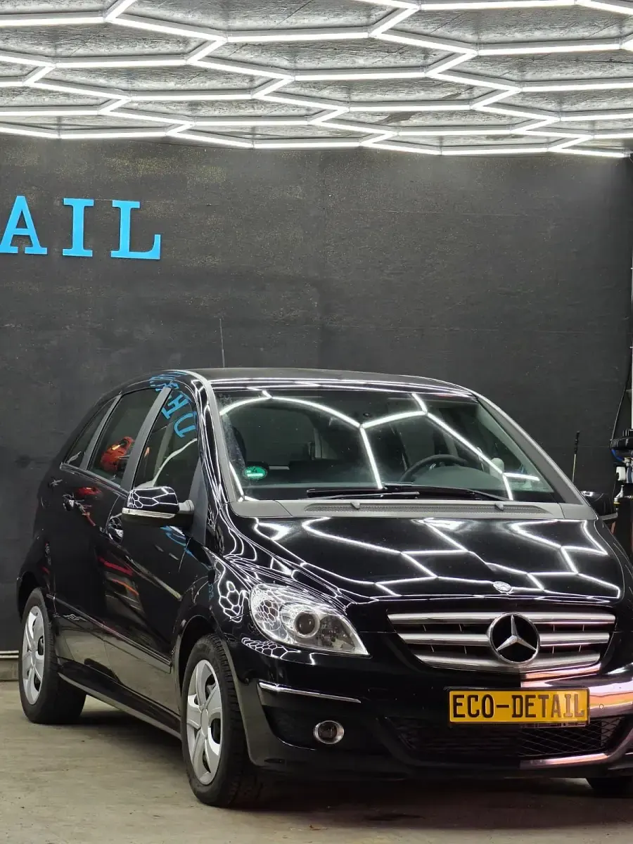 Gebraucht Mercedes B180 109 PS (80 kW) 2009 Schwarz Van / Kleinbus