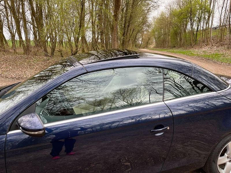 Usata VW Eos Basis 140 CV (102 kW) 2013 Blu Cabrio