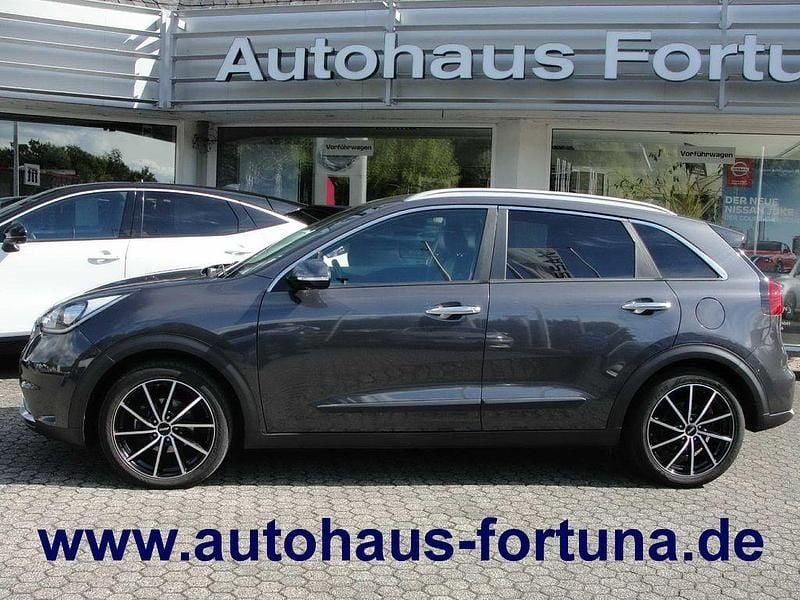 Platinum graphite Gebraucht 2017 Kia Niro Vision SUV | 15.800 € (Fairer Preis) - Bild 1/4