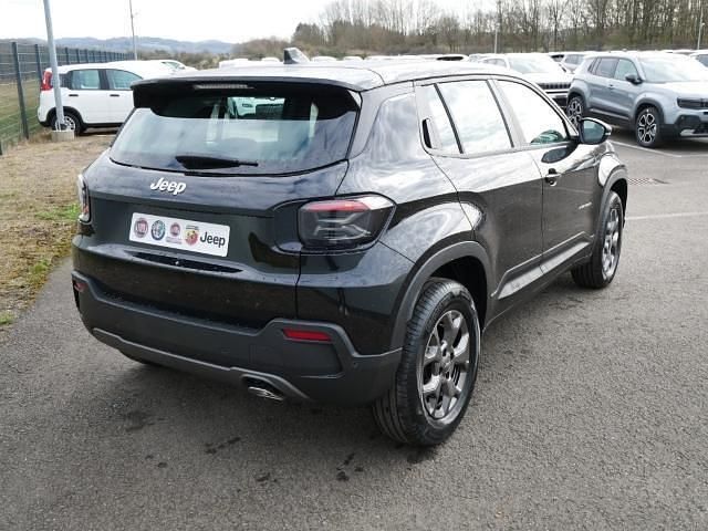 Neu Jeep Avenger Longitude 110 PS (80 kW) 2025 Schwarz SUV