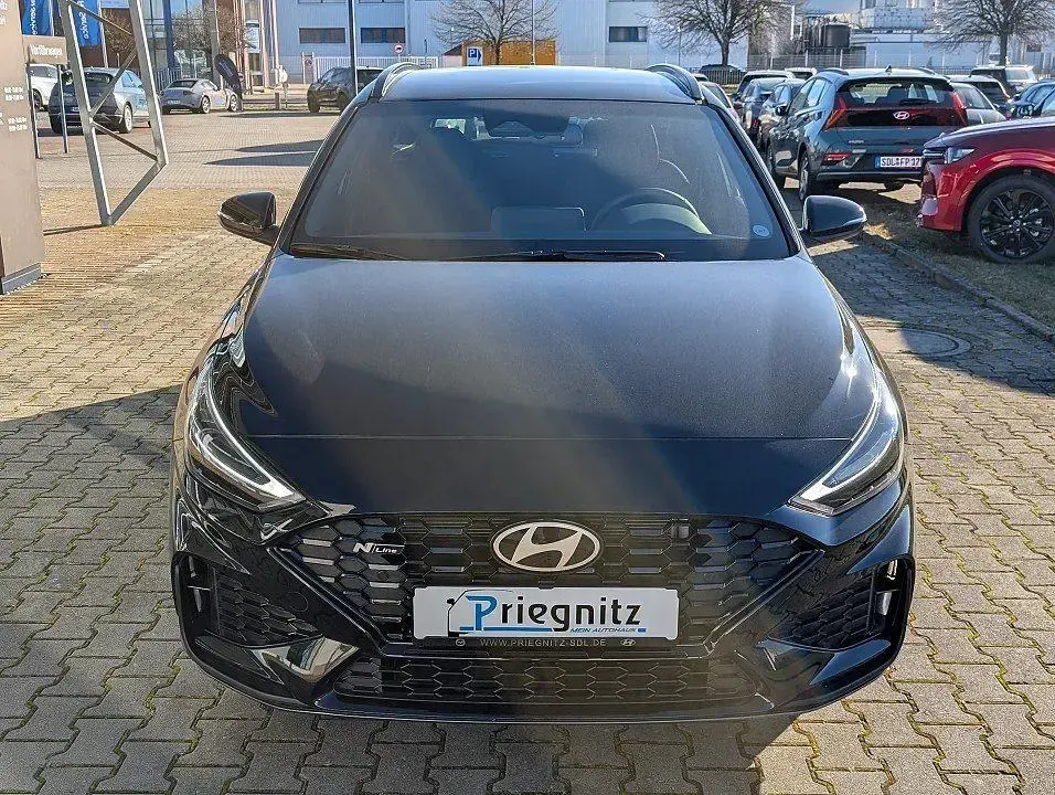 Neu Hyundai i30 N Line 140 PS (102 kW) 2026 Schwarz Kombi