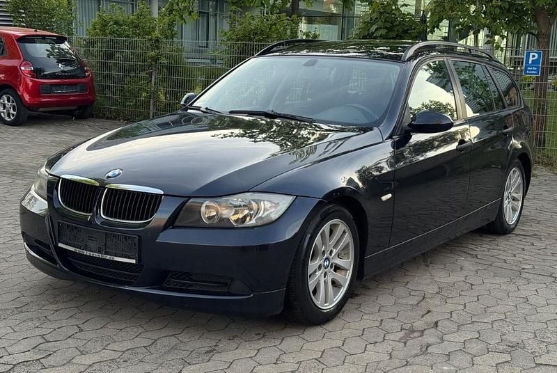 Usado BMW 320 150 HP (110 kW) 2006 Azul Carrinha