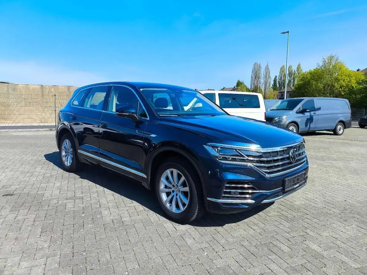 Gebraucht VW Touareg Elegance 340 PS (250 kW) 2022 Blau SUV