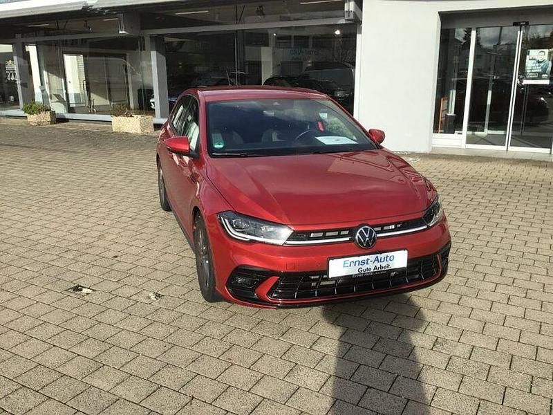 Kings red metallic Gebraucht 2023 VW Polo R-line Kleinwagen | 23.480 € (Etwas zu teuer) - Bild 1/3