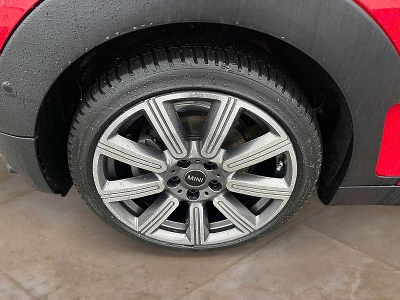 Gebraucht Mini Cooper Clubman Classic 136 PS (100 kW) 2023 Chili red uni Kombi