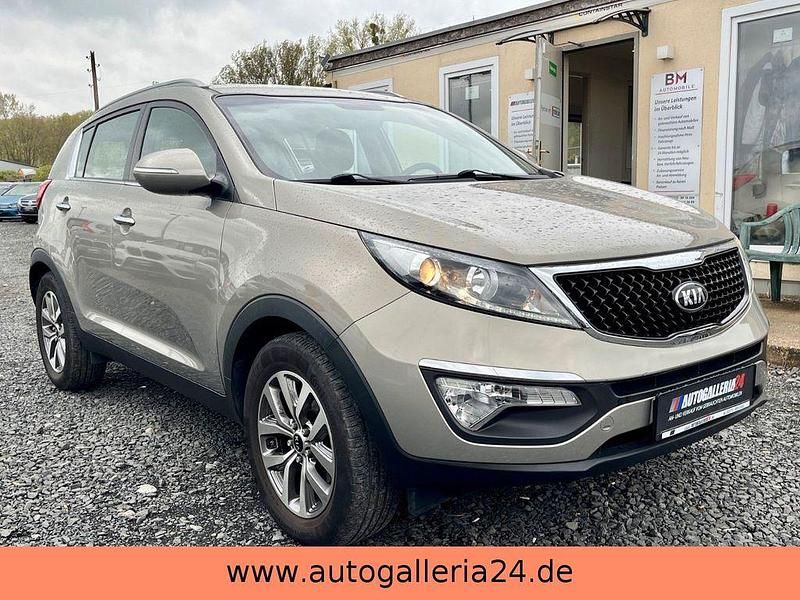 Gebraucht Kia Sportage Attract 135 PS (99 kW) 2014 Silber SUV