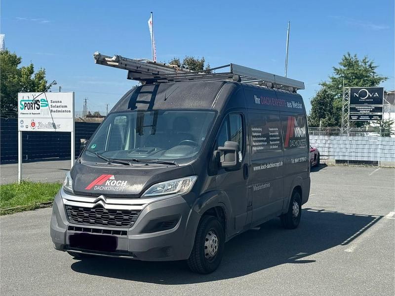 Weiß Gebraucht 2016 Citroën Jumper Van / Kleinbus | 8.950 € - Bild 1/4