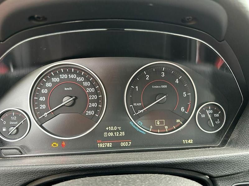 Gebraucht BMW 320 Sport Line 190 PS (139 kW) 2018 Grau Kombi