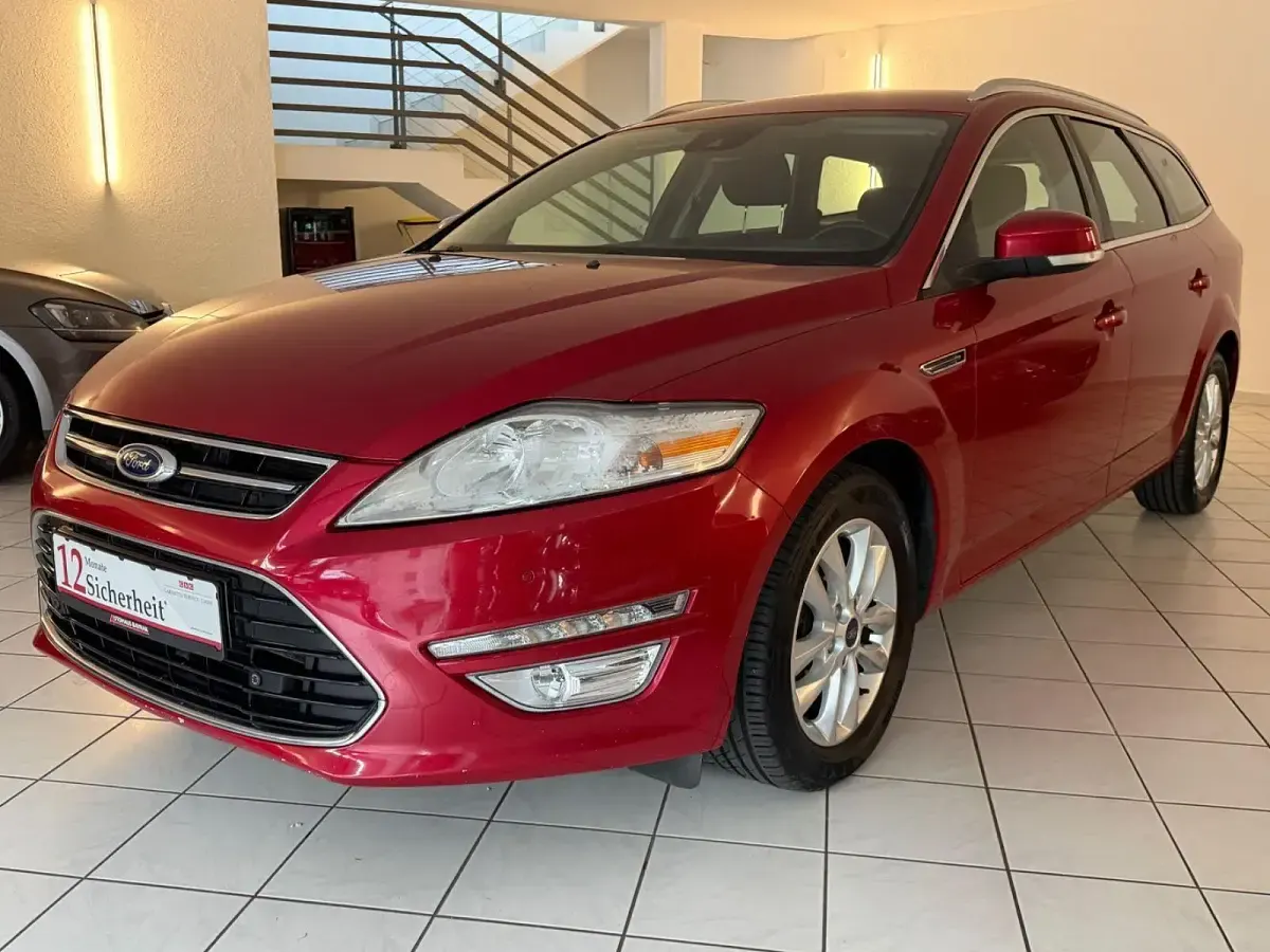 Gebraucht Ford Mondeo S 163 PS (119 kW) 2014 Rot Kombi
