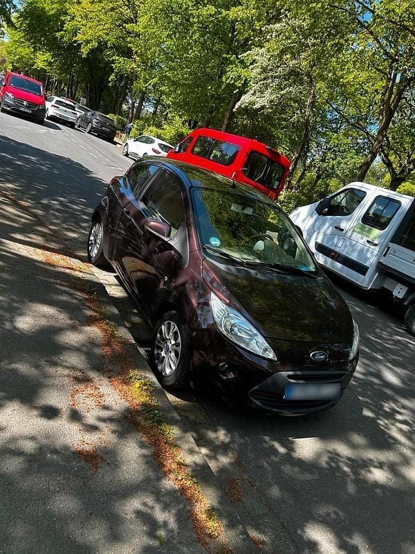 Second-hand Ford Ka 70 CP (51 kW) 2009 Andere farben Hatchback