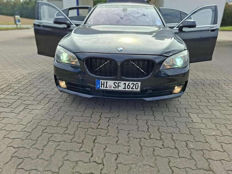 Gebraucht BMW 740 306 PS (225 kW) 2012 Limousine