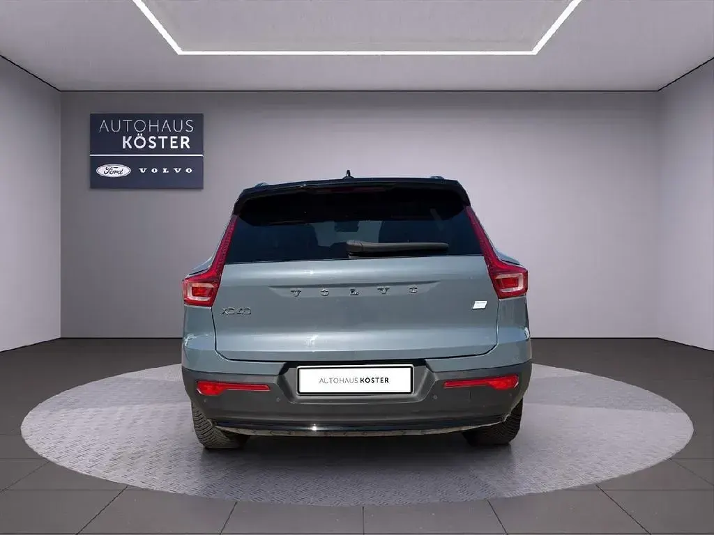 Gebraucht Volvo XC40 Plus 169 kW (231 PS) 2023 Grau SUV