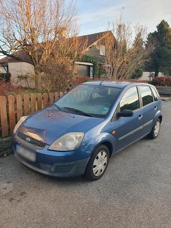 Gebraucht Ford Fiesta 69 PS (50 kW) 2006 Blau Kleinwagen