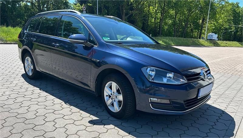Blau Gebraucht 2015 VW Golf VII LOUNGE Kombi | 6.590 € (Superpreis) - Bild 1/4