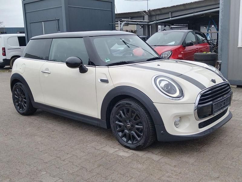 Gebraucht Mini Cooper D 116 PS (85 kW) 2019 Beige Kleinwagen