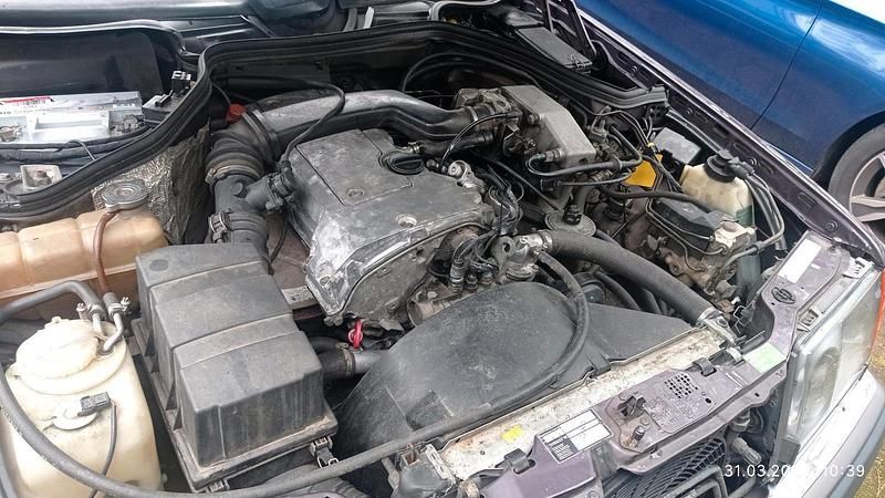 Brugt Mercedes E220 150 HK (110 kW) 1992 Brun Stationcar