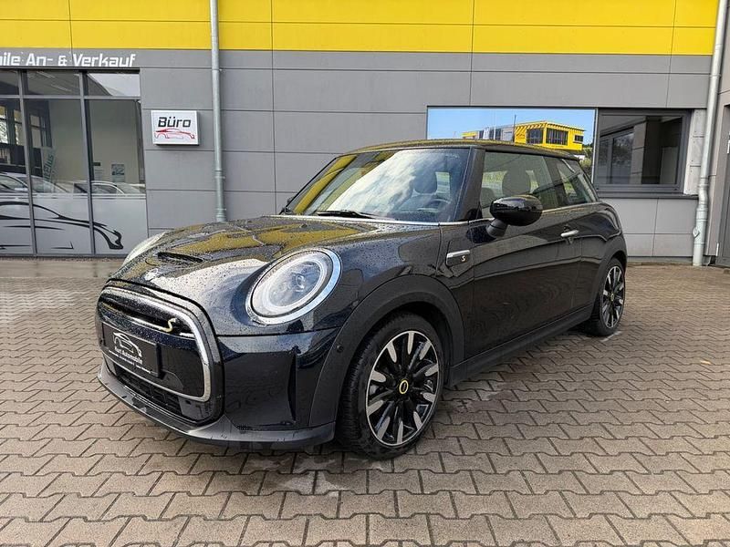 Gebraucht Mini Cooper SE 135 kW (184 PS) 2022 Schwarz Kleinwagen