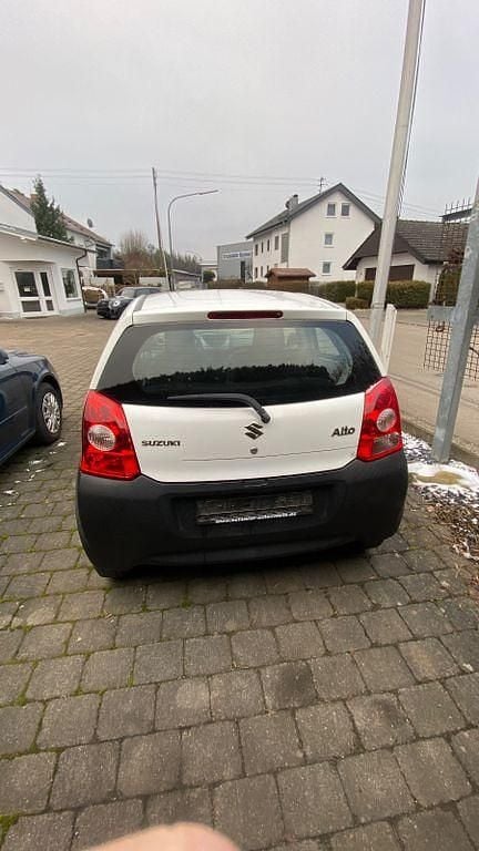 Gebraucht Suzuki Alto Club 68 PS (50 kW) 2009 Weiß Kleinwagen