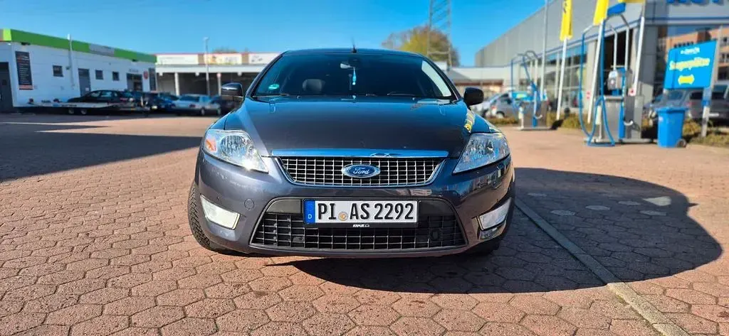 Gebraucht Ford Mondeo Titanium 145 PS (106 kW) 2009 Grau Limousine