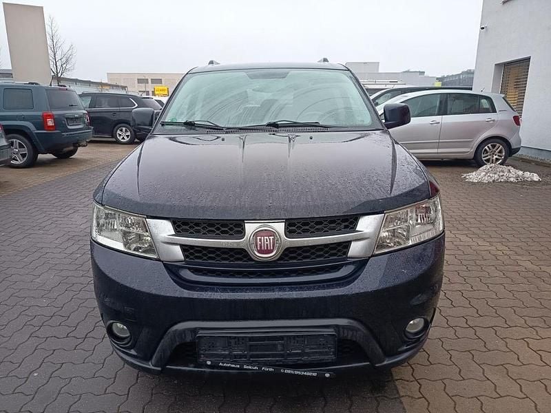 Gebraucht Fiat Freemont Urban 140 PS (102 kW) 2012 Schwarz SUV