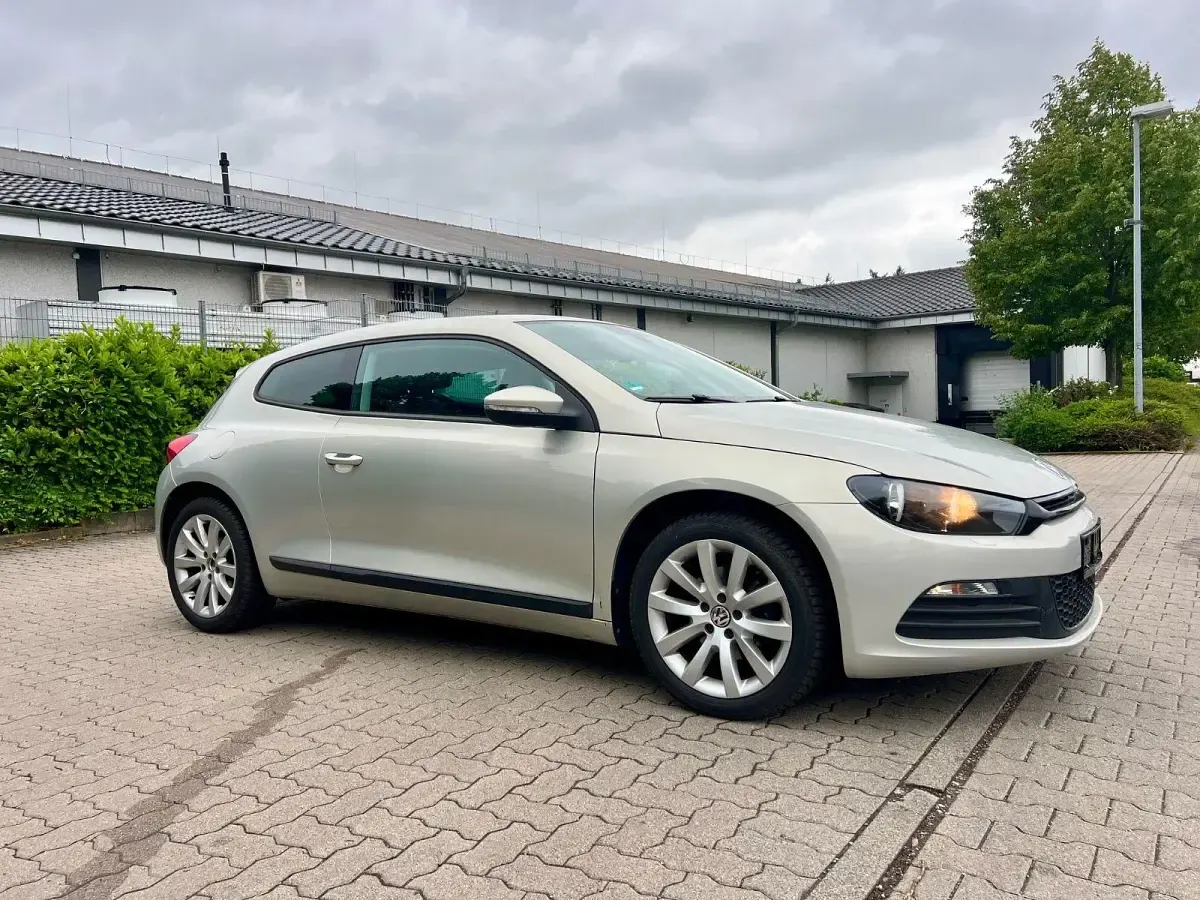 Gebraucht VW Scirocco 122 PS (89 kW) 2011 Silber Coupé