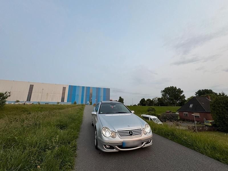 Gebraucht Mercedes C350 272 PS (200 kW) 2005 Silber Coupé