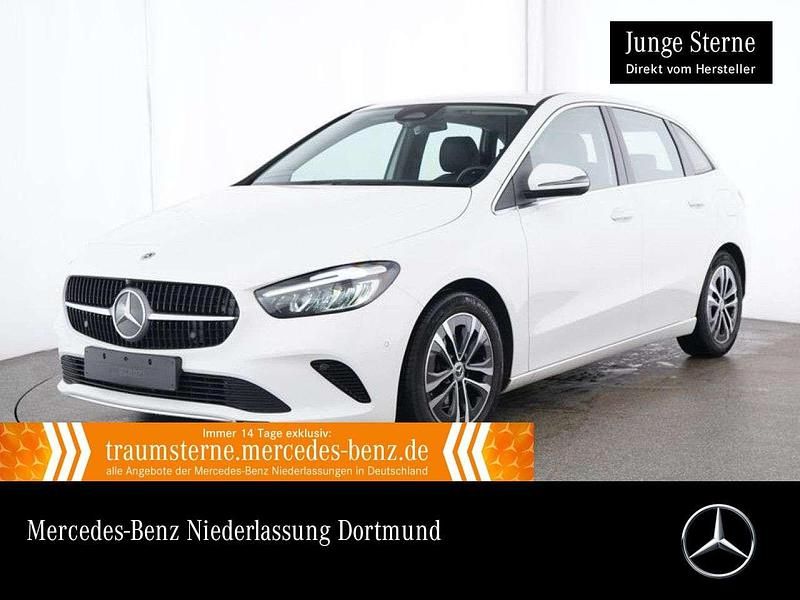 Weiß Gebraucht 2024 Mercedes B180 Progressive Van / Kleinbus | 27.890 € (Guter Preis) - Bild 1/3