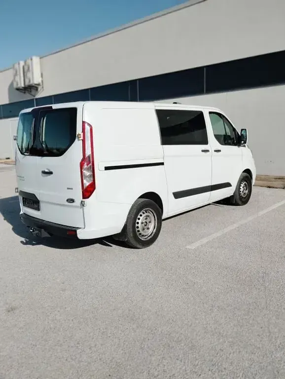 Gebraucht Ford Transit Custom 131 PS (96 kW) 2018 Weiß Van / Kleinbus